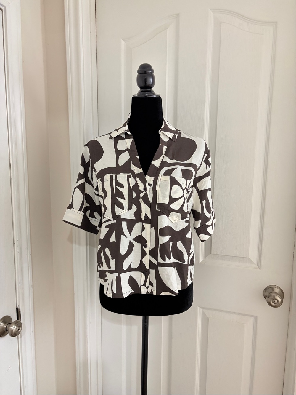 Women- Rachel Zoe Brown and White Abstract Boxy Short Sleeve Button-Down Shirt